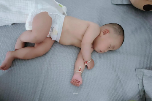 孝感五个月宝宝呕吐